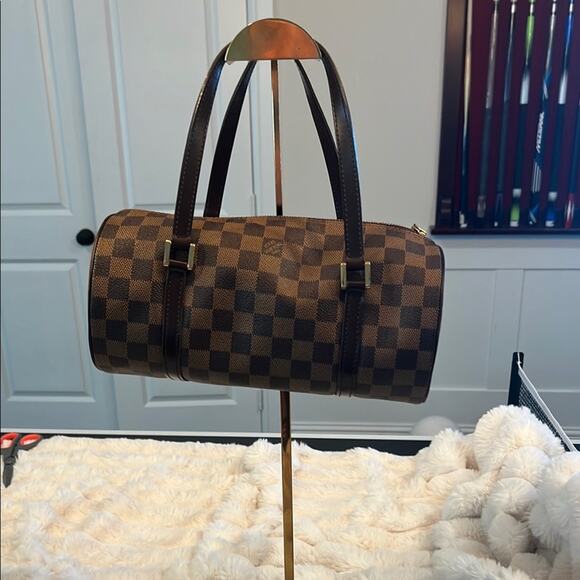 🔥🔥Louis Vuitton 27 Damier Papillon🔥🔥 - Picture 1 of 6